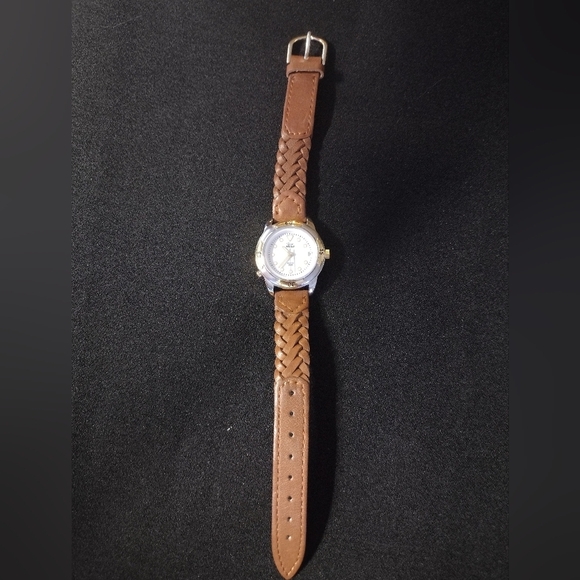 Timex Indiglo Analog Date Indicator Watch - Picture 3 of 12